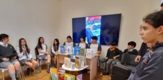 Los estudiantes disfrutaron de la palabra, el juego y el canto en la Feria del Libro