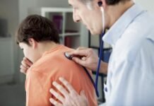 Alertan por coqueluche en el país: hay más de 600 casos y ya murieron 7 niños