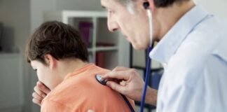 Alertan por coqueluche en el país: hay más de 600 casos y ya murieron 7 niños