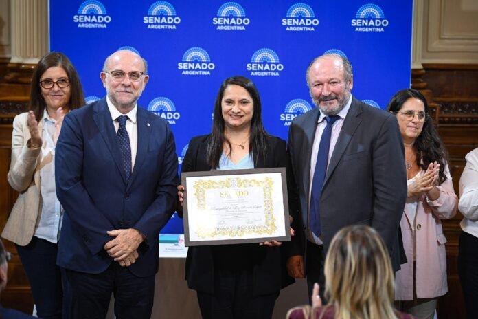 Fray fue distinguido por el Senado de la Nación por su programa “Eco Fray”