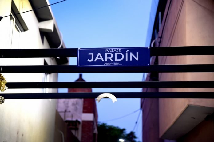 Gustavo inauguró obras de Intervención paisajística en el Pasaje Jardín