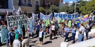 Masiva movilización contra la Reforma Laboral en Catamarca