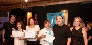 Peluqueros recibieron certificados del programa «Oficios en tu Capital»