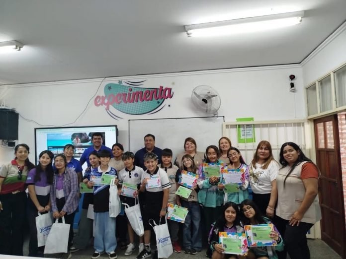 PILARES convierte la ortografía en un desafío y encuentro en el SEM