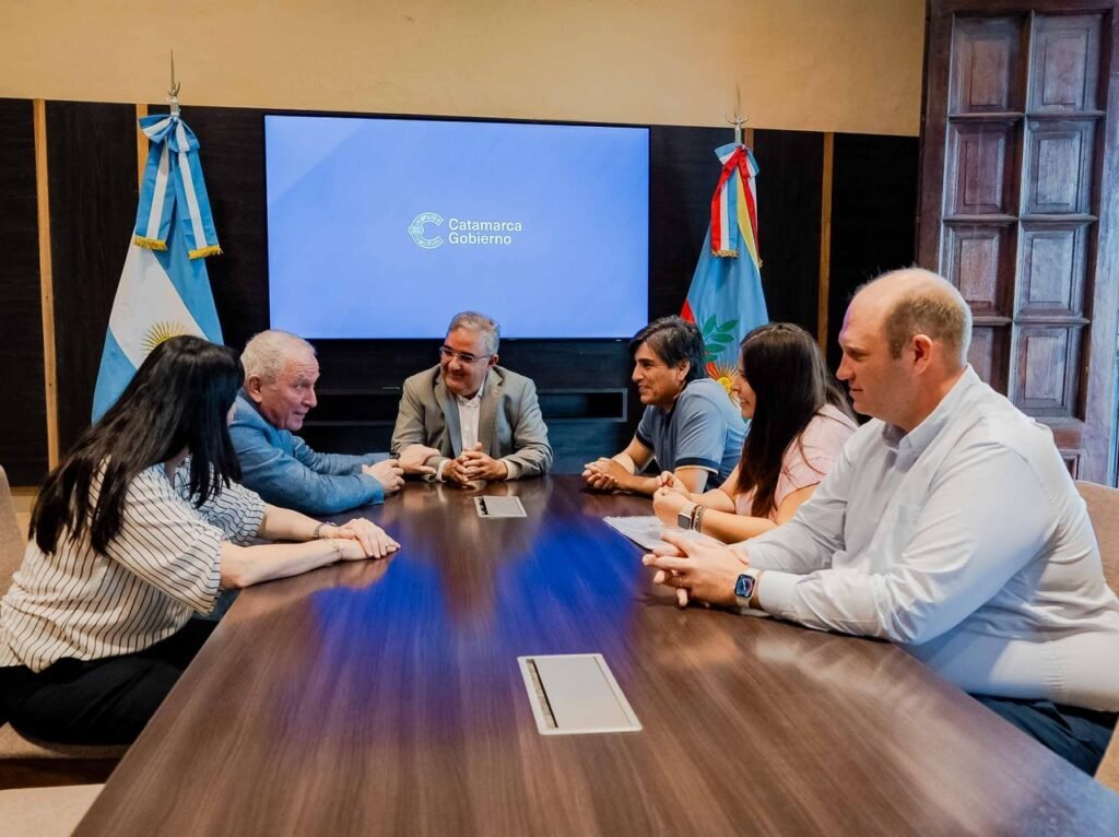 Teresita Regalado asume como ministra y Marcelo Murua será el nuevo director de YMAD