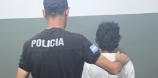 Arrestaron a un joven acusado de robar una caja de paltas