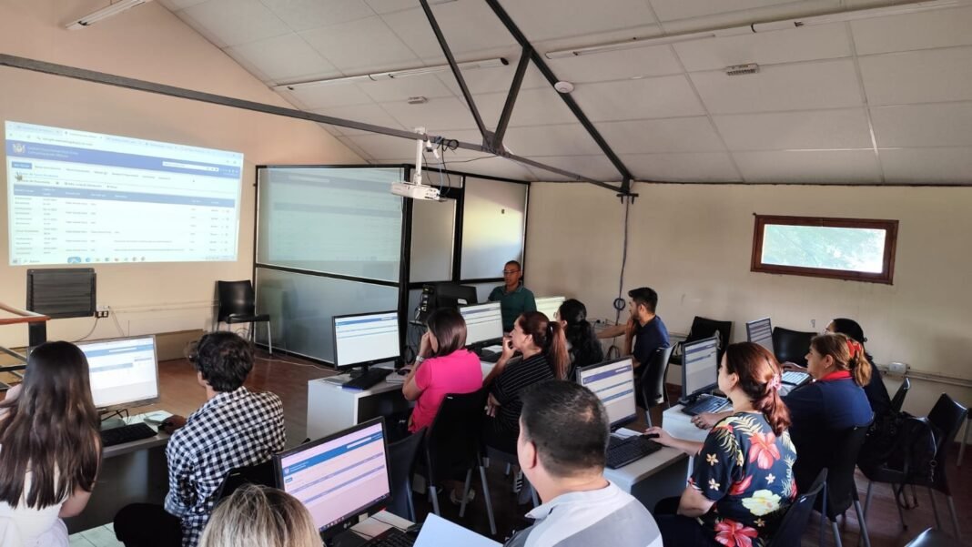 Capacitación en GDE a agentes de Valle Viejo