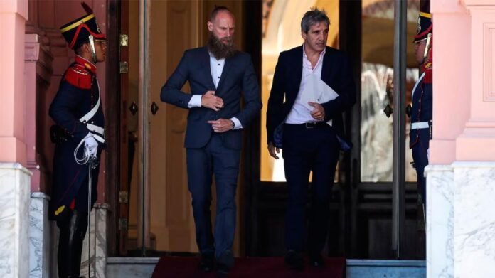 Caputo y un fuerte mensaje a los gobernadores: “La Argentina tiene que bajar impuestos”