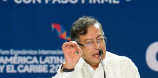 Colombia recibirá 20 vuelos de deportados de EEUU antes de reunión Petro-Trump