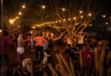 El carnaval arrancó con el Jueves de Compadres y sigue a pleno con la Catuchaya