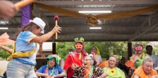 El Carnaval llega a la Residencia de Adultos Mayores Fray Mamerto Esquiú