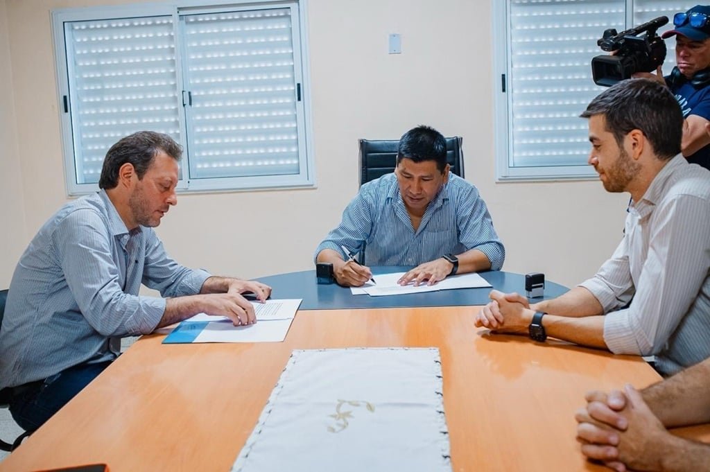 Fiambalá firmó un convenio para reforzar la seguridad vial con Gobierno