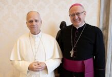 Mons. Urbanč le entregó al Papa León una reliquia del Beato Mamerto Esquiú