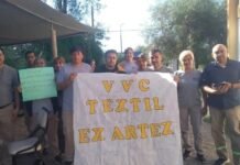 Paro y manifestación en VVC Textil: operarios piden pago de haberes y peligra su estabilidad laboral
