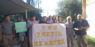 Paro y manifestación en VVC Textil: operarios piden pago de haberes y peligra su estabilidad laboral