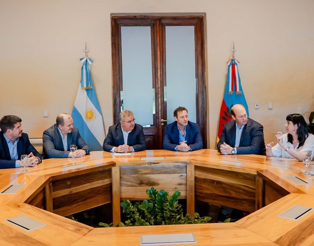 Provincia y la Cámara Minera apuntan a impulsar el desarrollo de proveedores locales