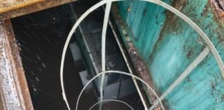 Se inundó una estación transformadora de electricidad y afecta al centro capitalino