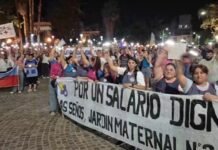 Docentes autoconvocados y personal de salud marcharon en la Capital