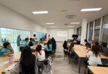 Docentes de inglés de la Capital iniciaron el ciclo 2026 con un taller de fortalecimiento de equipos