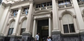 El Banco Central sumó dólares otra vez, pero no logró frenar la baja de reservas