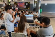 El videojuego Guardianes de las Coplas llegó a las escuelas y despertó el entusiasmo de los chicos