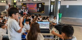 El videojuego Guardianes de las Coplas llegó a las escuelas y despertó el entusiasmo de los chicos