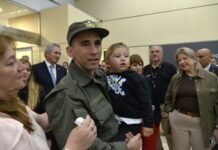 Emotivo reencuentro: Nahuel Gallo volvió a ver a su familia tras su detención ilegal