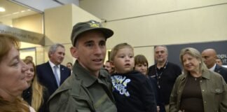 Emotivo reencuentro: Nahuel Gallo volvió a ver a su familia tras su detención ilegal