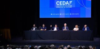 Kicillof llamó a construir un frente opositor y criticó con dureza a Milei