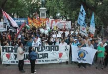 Multitudinarios marcha y acto por la Memoria en Catamarca