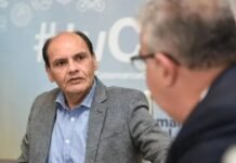 Confirman un aumento del 15% para becados y contratados en Capital