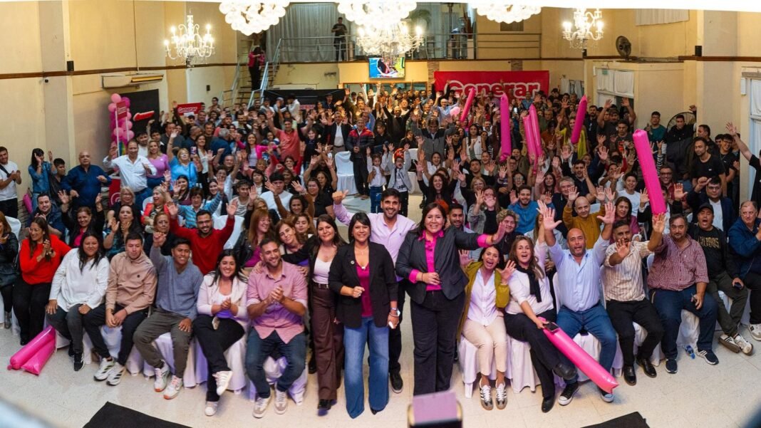 Duras críticas de la oposición al cambio de gabinete de Educación y Trabajo