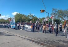 Organizaciones sociales reclamaron por la baja del «Volver al Trabajo» frente al Cape