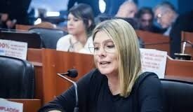 Piden que el Poder Ejecutivo Provincial informe sobre los cambios en la cartera educativa