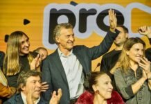 Dirigentes catamarqueños en el encuentro nacional del PRO junto a Macri
