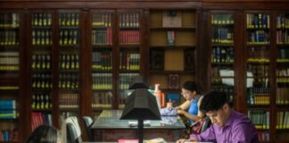 La Biblioteca Julio Herrera celebra su 131º aniversario con expo de libros, música y poesía