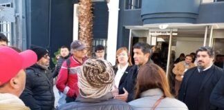Playeros increparon a Figueroa por el proyecto de los estacionamientos