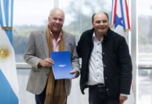 El intendente Gustavo Saadi declaró visitante ilustre al embajador de Panamá en Argentina