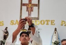 El padre Carlos Bazán celebró si primera Misa en el Oratorio Divino Niño Jesús