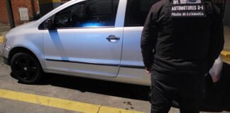 En el barrio Parque Norte efectivos policiales secuestraron un automóvil requerido por la Justicia de la Provincia de Tucumán