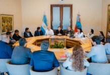 Obras para Villa Vil: en agosto se licita el camino a Laguna Blanca y avanza el tendido eléctrico