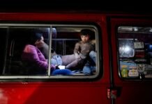Siguen las tareas de rescate en Venezuela tras los terremotos: hay 188 muertos y 1.520 heridos