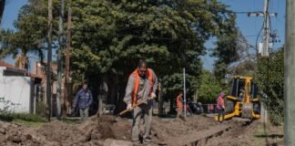 Continúan los trabajos de la red cloacal en Valle Viejo