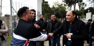 El intendente Gustavo Saadi se reunió con vecinos de Banda de Varela para atender reclamos y planificar obras