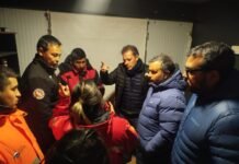El ministro Natella supervisa el operativo de rescate de turistas en la cordillera