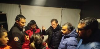 El ministro Natella supervisa el operativo de rescate de turistas en la cordillera