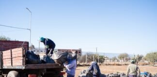 El Poncho desplegó un operativo de limpieza y reciclaje durante las 24 horas