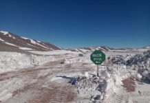 Gobierno despliega un operativo de emergencia para asistir a personas varadas en la Cordillera