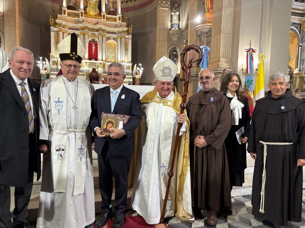 Jubilosa jornada patria conmemorando los 210 años de la Independencia y los 173 del Sermón del Beato Esquiú