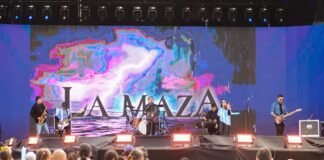 La Maza a plena emoción en el Patio de la Fiesta del Poncho